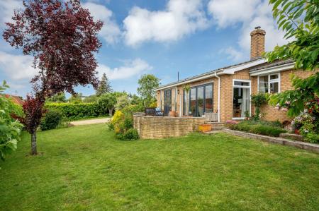 4 bedroom Detached bungalow for sale in High Street, Corby Glen, NG33