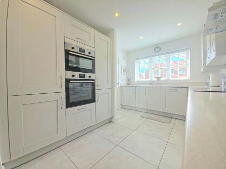 4 bedroom Detached house for sale in Notley Way, Bourne, PE10