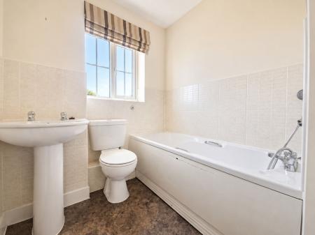 3 bedroom Semi-detached house for sale in Ascot Close, Bourne, PE10
