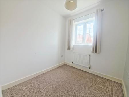 3 bedroom Semi-detached house for sale in Ascot Close, Bourne, PE10