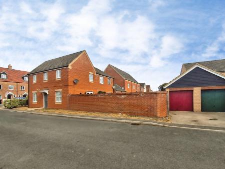 3 bedroom Semi-detached house for sale in Ascot Close, Bourne, PE10