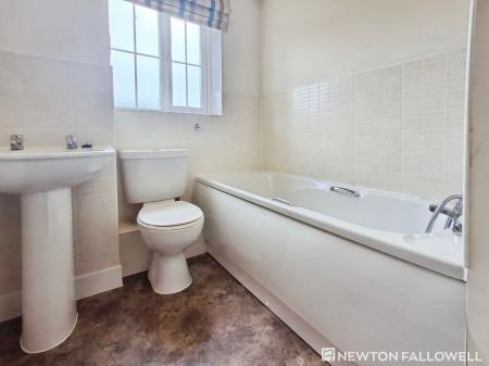 3 bedroom Semi-detached house for sale in Ascot Close, Bourne, PE10
