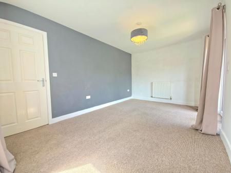 3 bedroom Semi-detached house for sale in Ascot Close, Bourne, PE10