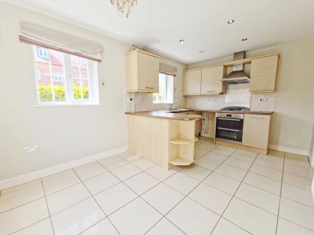 3 bedroom Semi-detached house for sale in Ascot Close, Bourne, PE10