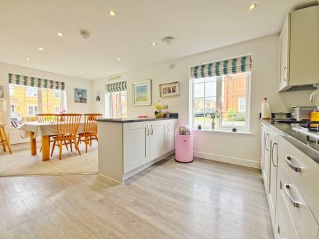 4 bedroom Detached house for sale in Spa Chase, Bourne, PE10