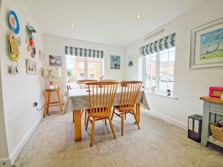 4 bedroom Detached house for sale in Spa Chase, Bourne, PE10