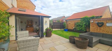 4 bedroom Detached house for sale in Spa Chase, Bourne, PE10