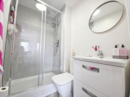 4 bedroom Detached house for sale in Spa Chase, Bourne, PE10