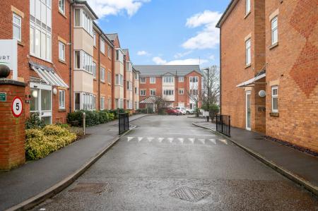 2 bedroom Flat for sale in Browning Court, Bourne, PE10