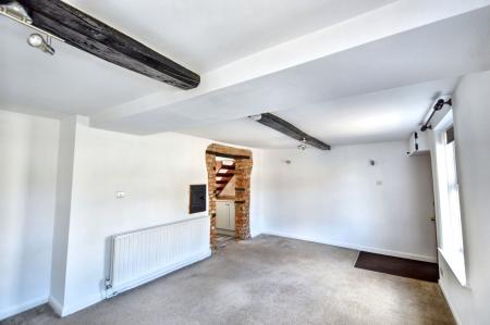 2 bedroom End of terrace house to let in West Street, Bourne, PE10