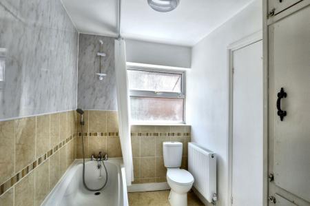 2 bedroom End of terrace house to let in West Street, Bourne, PE10