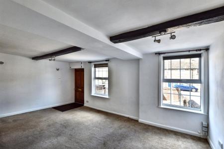 2 bedroom End of terrace house to let in West Street, Bourne, PE10