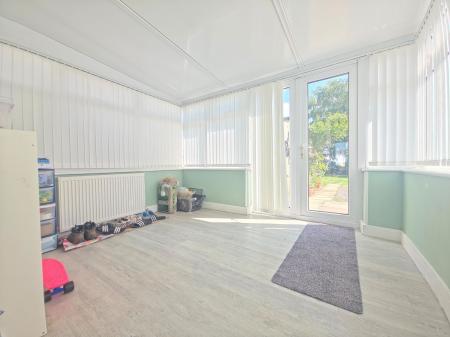 2 bedroom Terraced House for sale in Bourne Road, Pode Hole, PE11