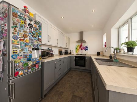 2 bedroom Terraced House for sale in Bourne Road, Pode Hole, PE11