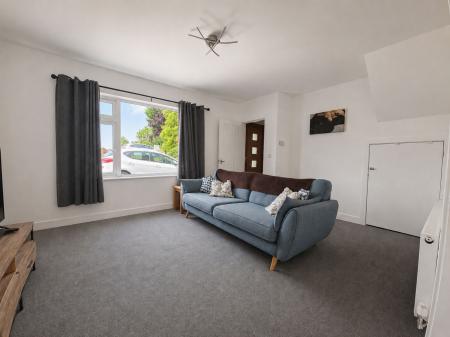 2 bedroom Terraced House for sale in Bourne Road, Pode Hole, PE11