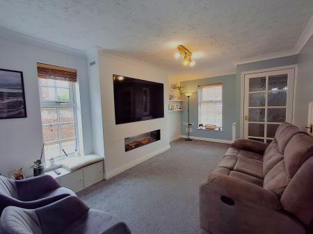 3 bedroom End of terrace house for sale in The Hayfields, Spalding, PE11