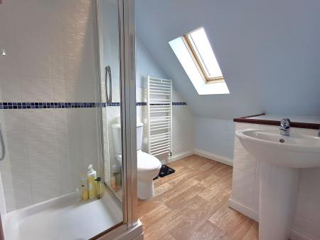 3 bedroom End of terrace house for sale in The Hayfields, Spalding, PE11