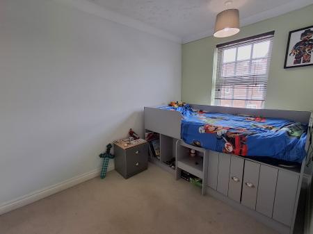 3 bedroom End of terrace house for sale in The Hayfields, Spalding, PE11