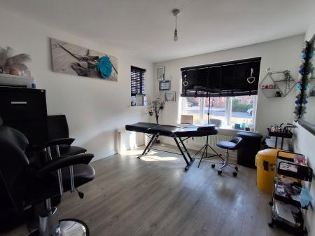 4 bedroom Detached house for sale in Musselburgh Way, Bourne, PE10
