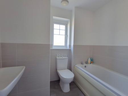 4 bedroom Detached house for sale in Musselburgh Way, Bourne, PE10