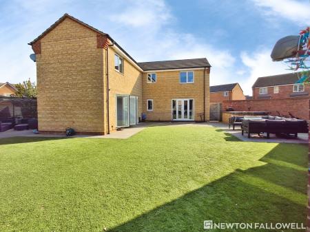 4 bedroom Detached house for sale in Musselburgh Way, Bourne, PE10