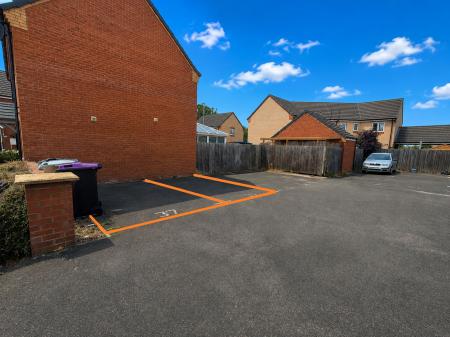 3 bedroom Terraced House for sale in Brooklands Way, Bourne, PE10