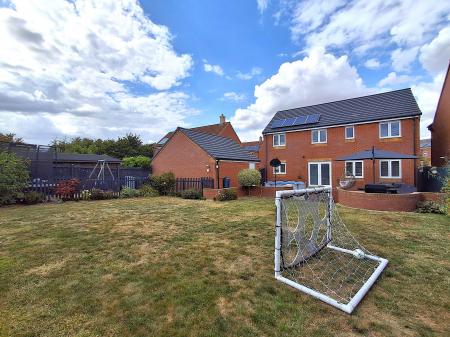 5 bedroom Detached house for sale in Witham Crescent, Bourne, PE10