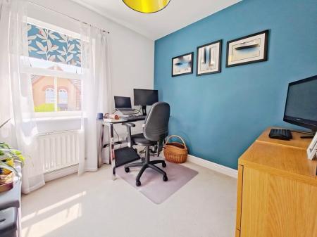 4 bedroom Detached house for sale in Swift Way, Thurlby, PE10