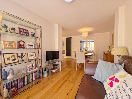 4 bedroom Detached house for sale in Swift Way, Thurlby, PE10