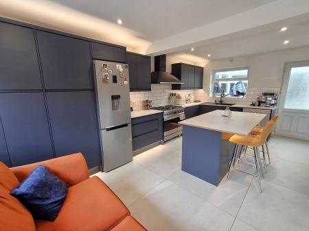 4 bedroom Detached house for sale in Manning Road, Bourne, PE10