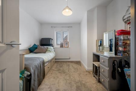 4 bedroom Detached house for sale in Plumpton Chase, Bourne, PE10