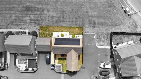 4 bedroom Detached house for sale in Plumpton Chase, Bourne, PE10