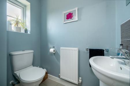 4 bedroom Detached house for sale in Plumpton Chase, Bourne, PE10