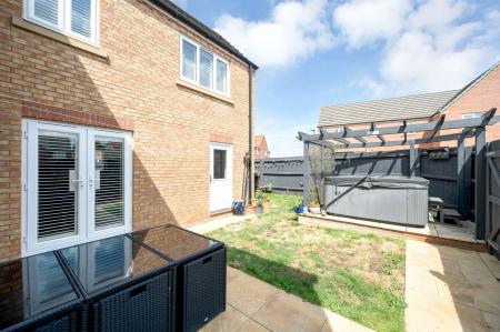 4 bedroom Detached house for sale in Plumpton Chase, Bourne, PE10