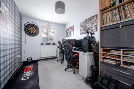 4 bedroom Detached house for sale in Plumpton Chase, Bourne, PE10