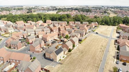 4 bedroom Detached house for sale in Plumpton Chase, Bourne, PE10