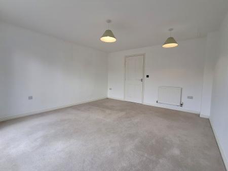 3 bedroom Semi-detached house for sale in Newbury Crescent, Bourne, PE10