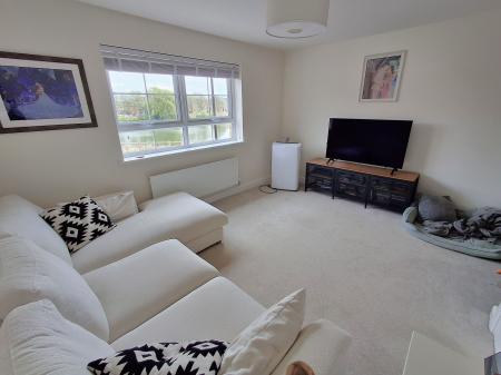 4 bedroom Semi-detached house for sale in Bates Close, Bourne, PE10