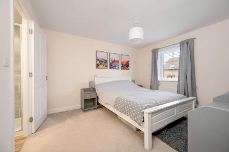 5 bedroom Detached house for sale in Butterfield Gardens, Bourne, PE10
