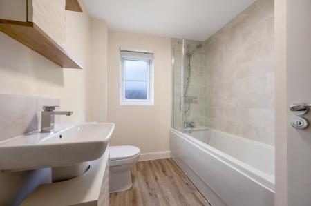 5 bedroom Detached house for sale in Butterfield Gardens, Bourne, PE10