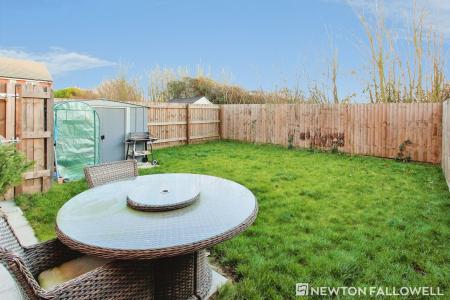 3 bedroom Semi-detached house to let in Great Leighs, Bourne, PE10