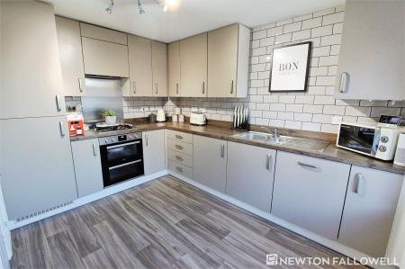 3 bedroom Semi-detached house to let in Great Leighs, Bourne, PE10