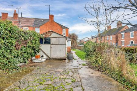 2 bedroom Terraced House to let in Victoria Place, Bourne, PE10