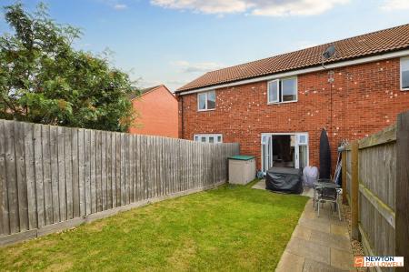 2 bedroom Terraced House to let in Great Leighs, Bourne, PE10