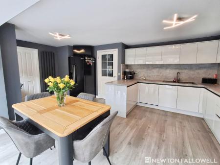 4 bedroom Detached house for sale in Great Leighs, Bourne, PE10