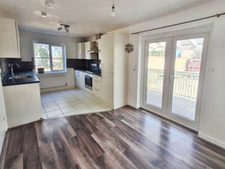 3 bedroom Detached house to let in Shelsley Walsh Rise, Bourne, PE10