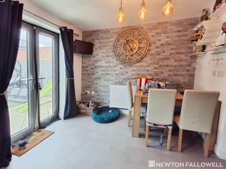 3 bedroom End of terrace house for sale in Spa Chase, Bourne, PE10