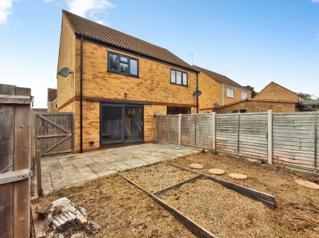 2 bedroom Semi-detached house for sale in Beck Way, Thurlby, PE10