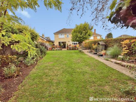 4 bedroom Detached house for sale in Gladstone Street, Bourne, PE10