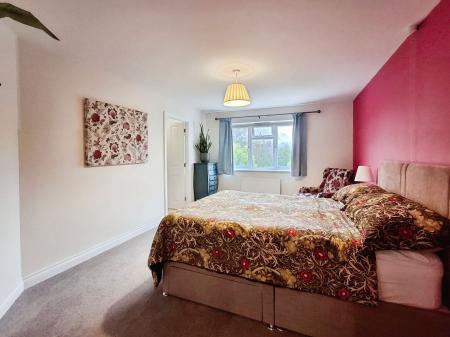 4 bedroom Detached house for sale in Gladstone Street, Bourne, PE10